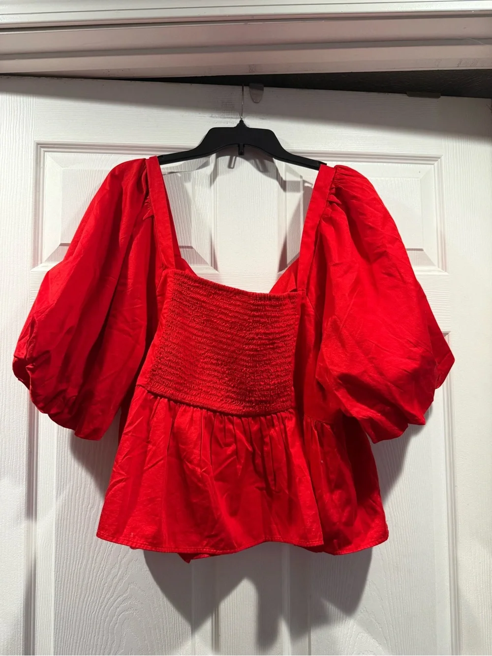 Old Navy Bright Red Puff Sleeve Peplum Top. Size 3x NWOT